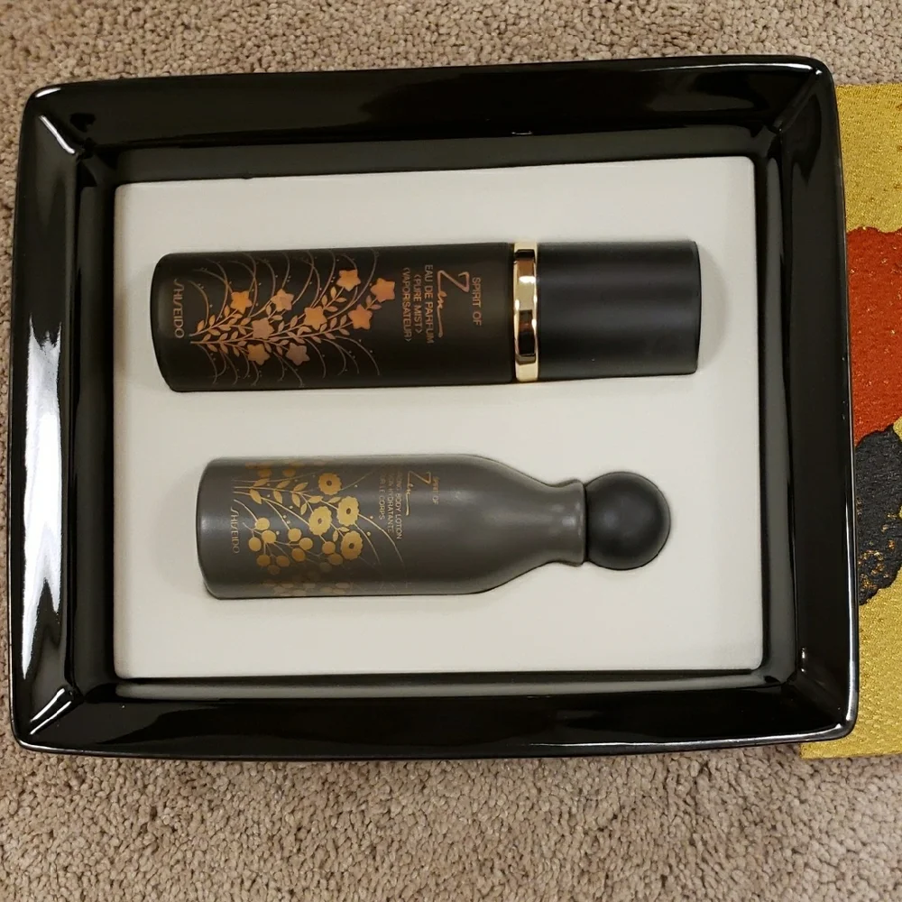 Shiseido Spirit Of Zen Pleasures Set Lotion and Eau De Parfum New In Box Vintage - Picture 4 of 11